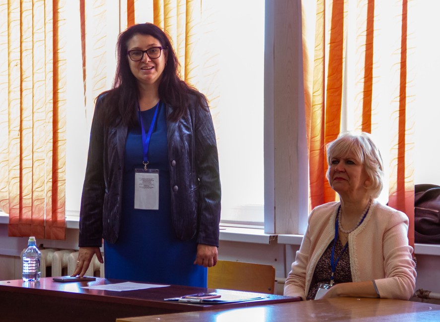 Круглый стол