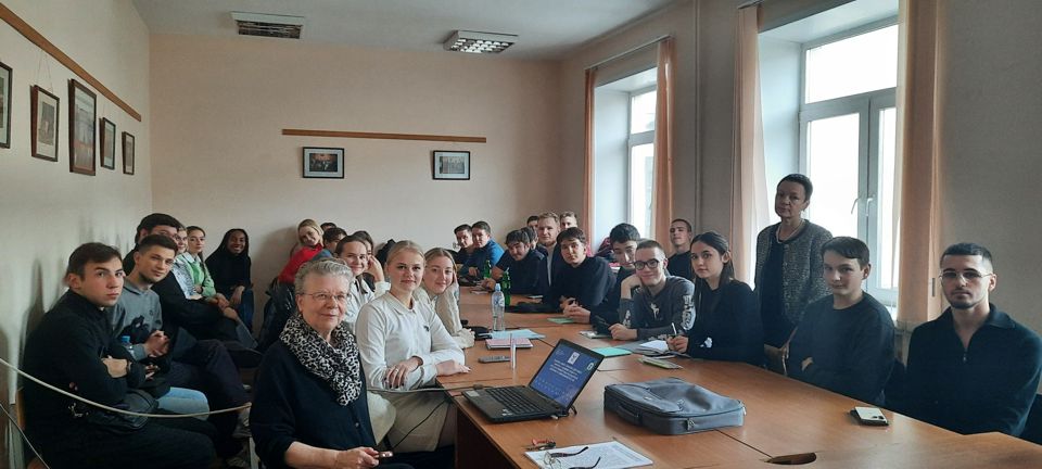 Студенты в музее