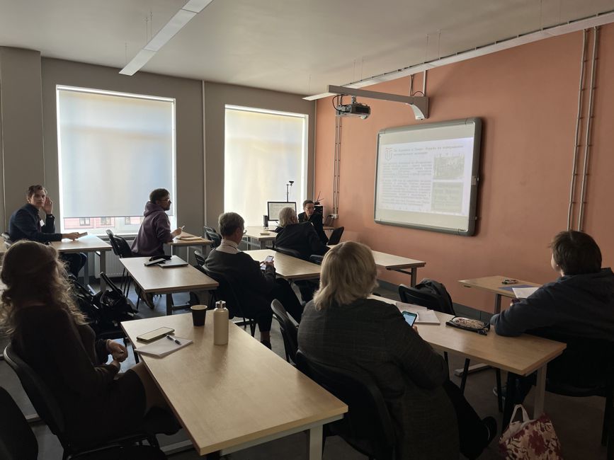 Студенты в музее